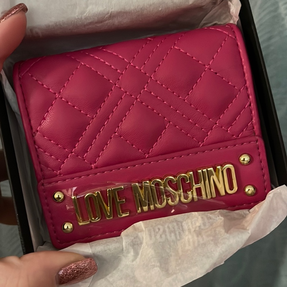 Love Moschino quilted wallet in fuchsia
